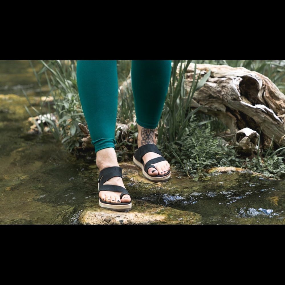 ✨ Women's
Merrell Juno Wrap✨